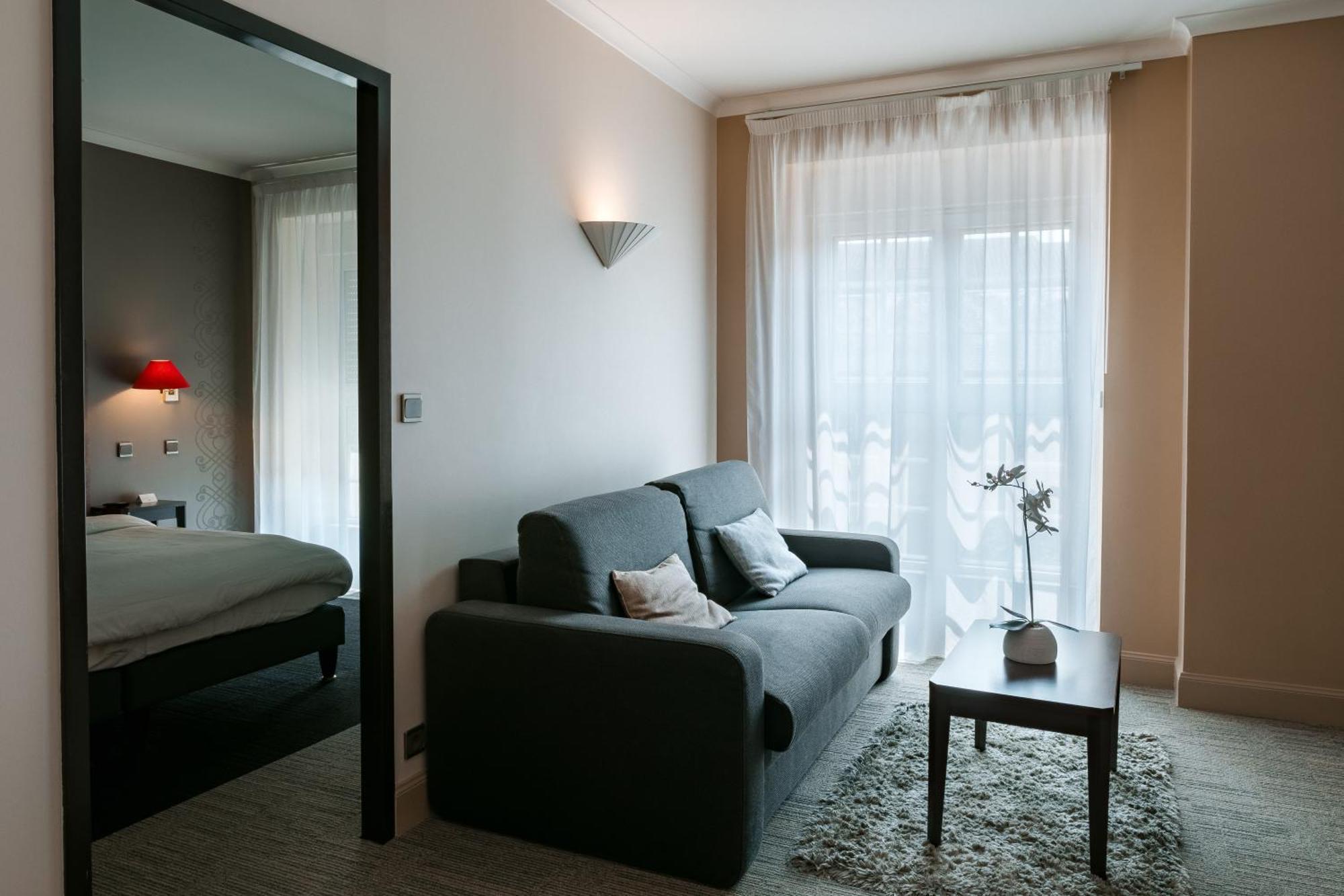 Best Western Poitiers Centre Le Grand Hotel Exterior photo